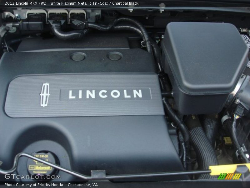 White Platinum Metallic Tri-Coat / Charcoal Black 2012 Lincoln MKX FWD