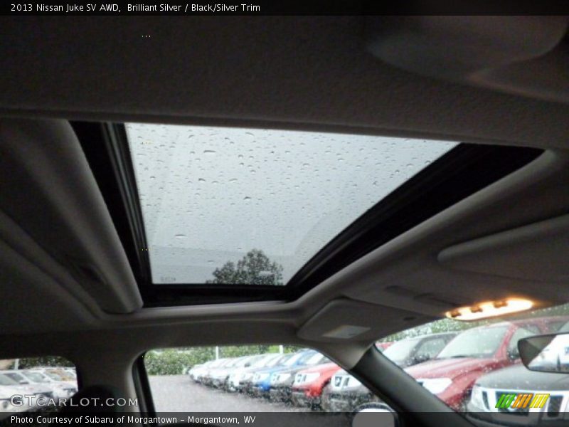 Brilliant Silver / Black/Silver Trim 2013 Nissan Juke SV AWD