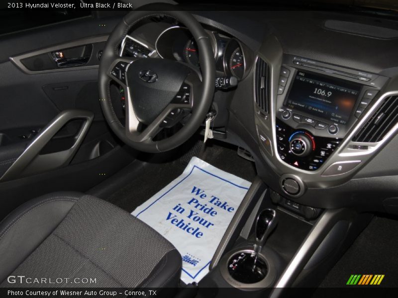 Ultra Black / Black 2013 Hyundai Veloster