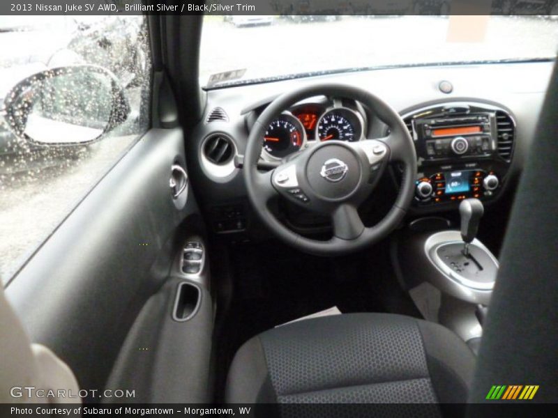 Brilliant Silver / Black/Silver Trim 2013 Nissan Juke SV AWD