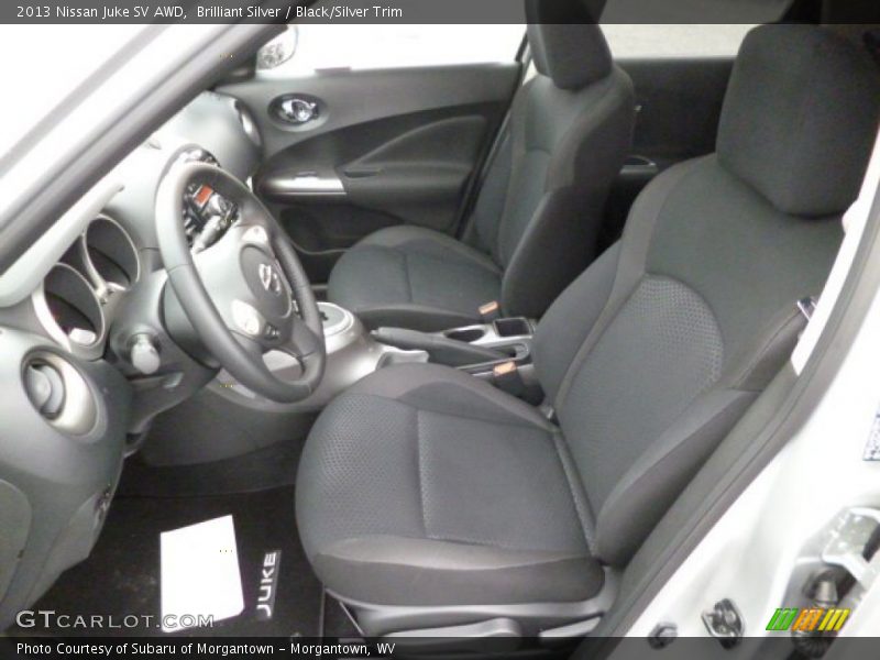 Brilliant Silver / Black/Silver Trim 2013 Nissan Juke SV AWD