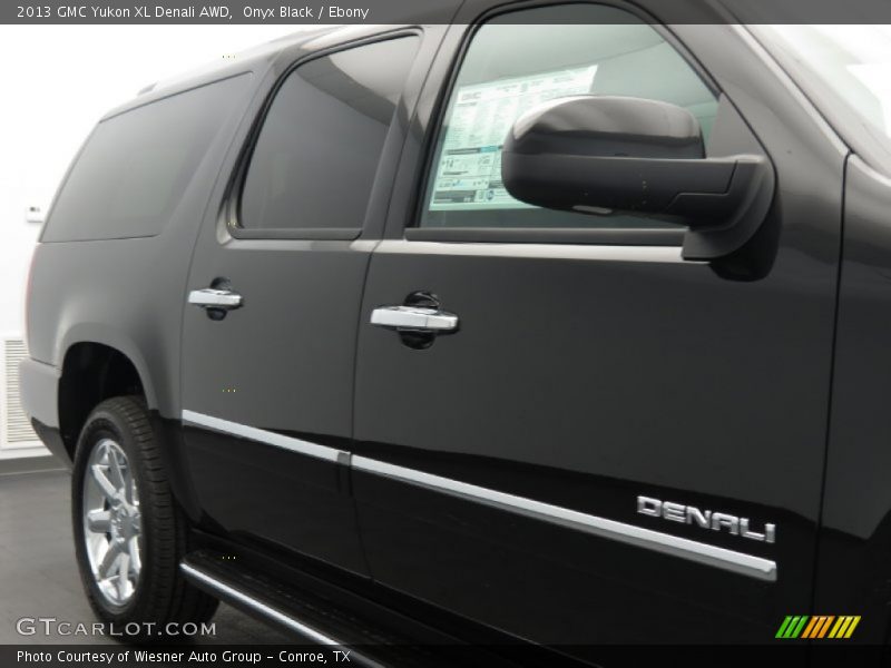 Onyx Black / Ebony 2013 GMC Yukon XL Denali AWD