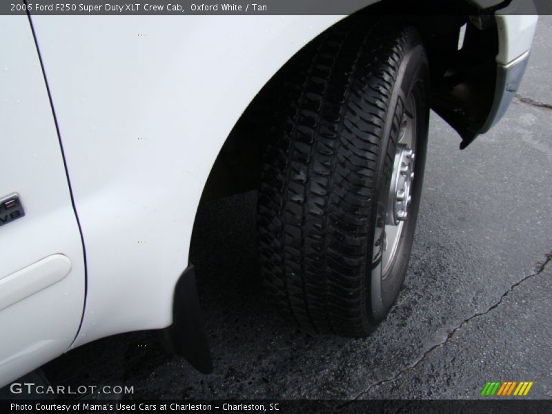 Oxford White / Tan 2006 Ford F250 Super Duty XLT Crew Cab