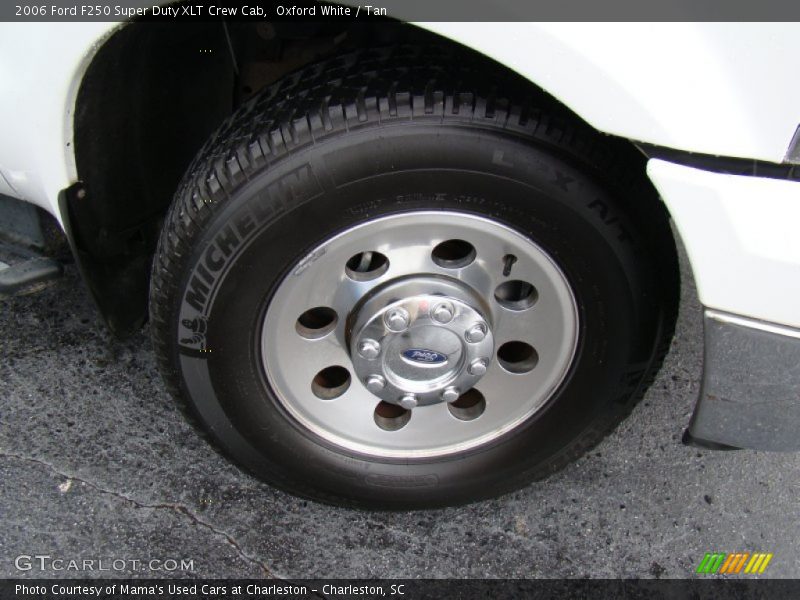 Oxford White / Tan 2006 Ford F250 Super Duty XLT Crew Cab