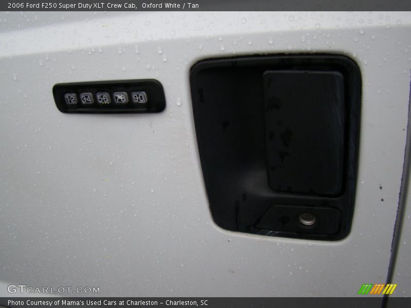 Oxford White / Tan 2006 Ford F250 Super Duty XLT Crew Cab