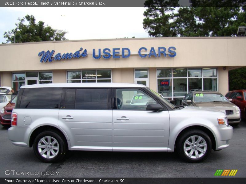 Ingot Silver Metallic / Charcoal Black 2011 Ford Flex SE