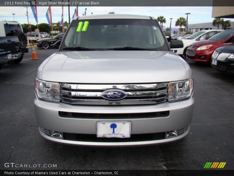 Ingot Silver Metallic / Charcoal Black 2011 Ford Flex SE