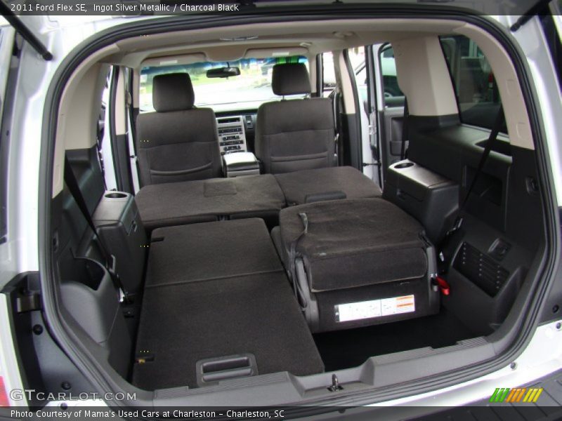 Ingot Silver Metallic / Charcoal Black 2011 Ford Flex SE