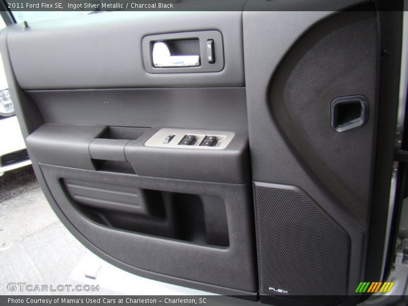 Ingot Silver Metallic / Charcoal Black 2011 Ford Flex SE