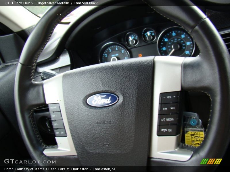Ingot Silver Metallic / Charcoal Black 2011 Ford Flex SE