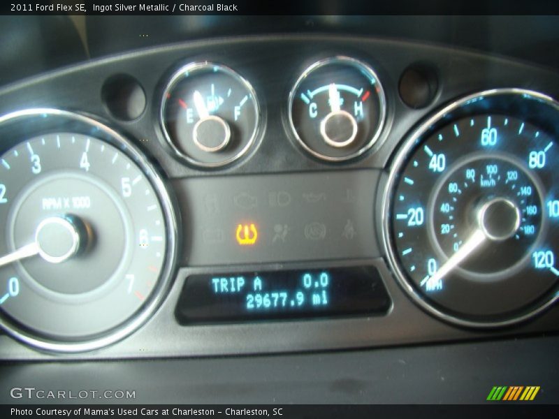 Ingot Silver Metallic / Charcoal Black 2011 Ford Flex SE