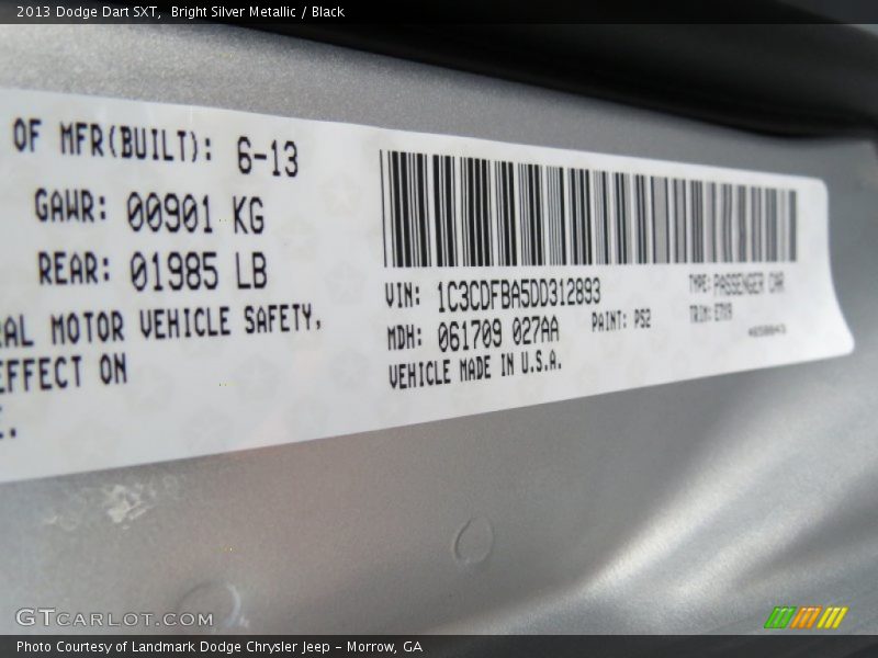 Bright Silver Metallic / Black 2013 Dodge Dart SXT