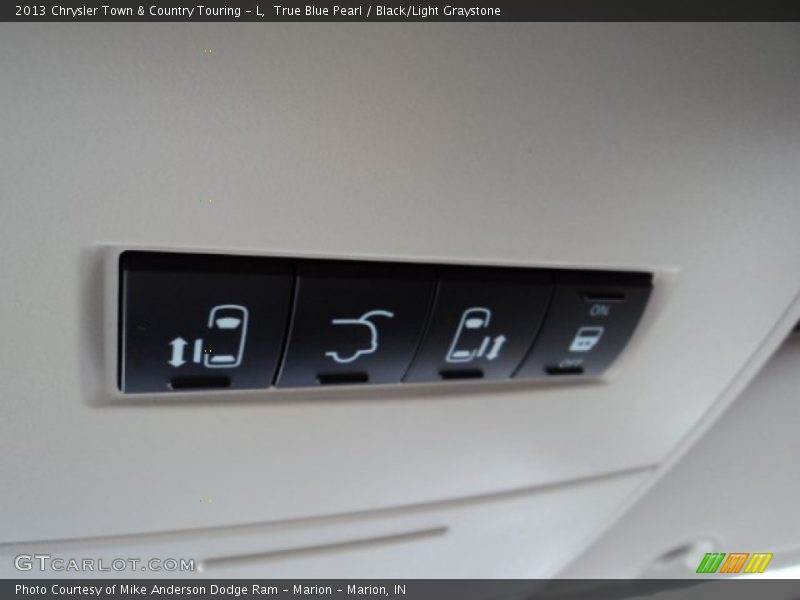 True Blue Pearl / Black/Light Graystone 2013 Chrysler Town & Country Touring - L