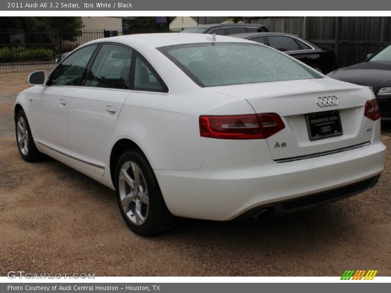 Ibis White / Black 2011 Audi A6 3.2 Sedan