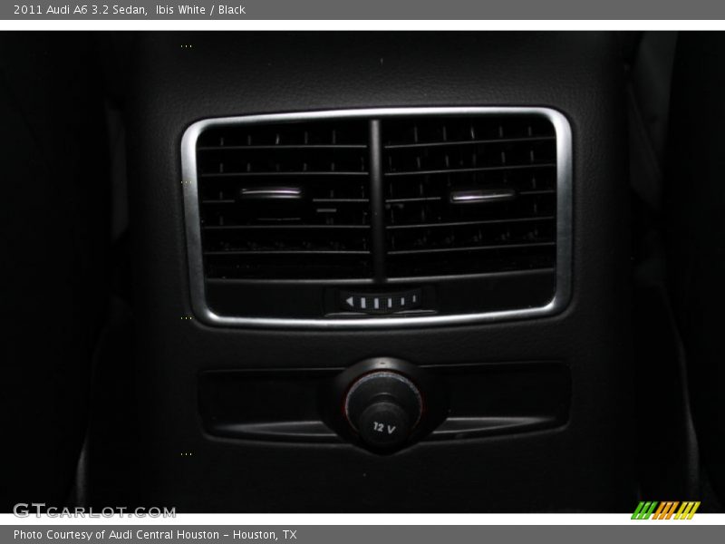 Ibis White / Black 2011 Audi A6 3.2 Sedan