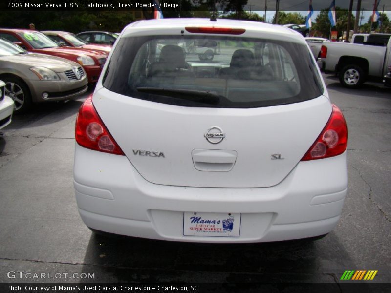 Fresh Powder / Beige 2009 Nissan Versa 1.8 SL Hatchback