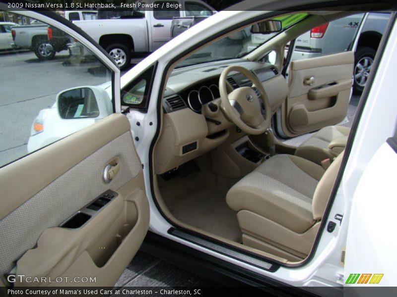 Fresh Powder / Beige 2009 Nissan Versa 1.8 SL Hatchback