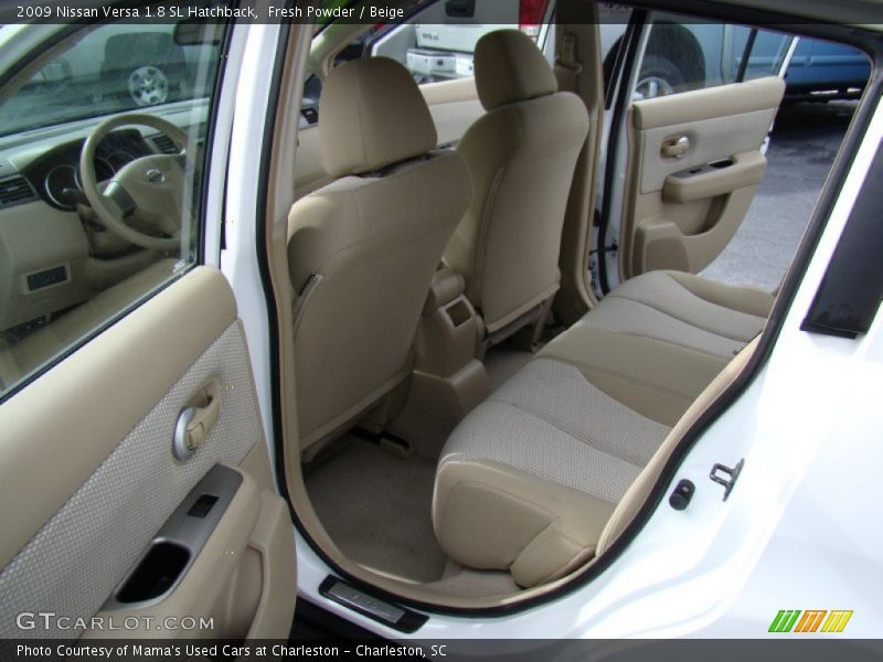 Fresh Powder / Beige 2009 Nissan Versa 1.8 SL Hatchback