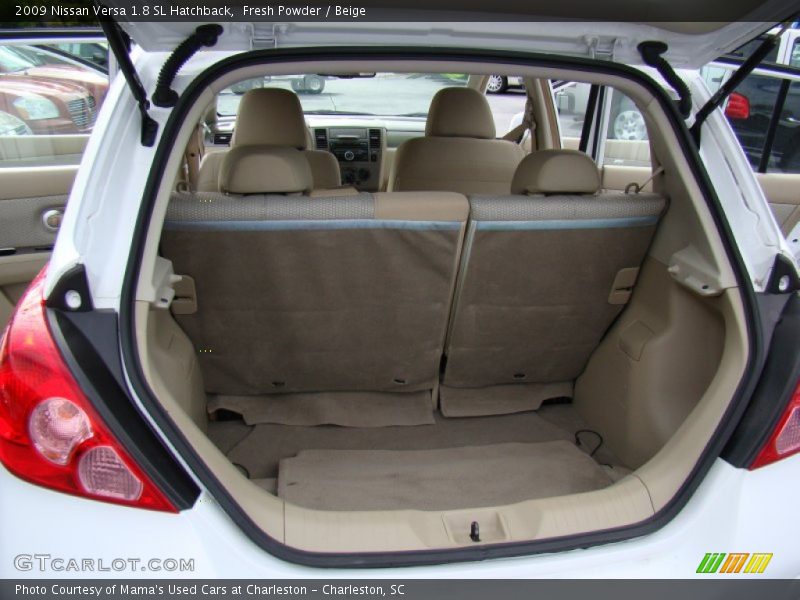 Fresh Powder / Beige 2009 Nissan Versa 1.8 SL Hatchback