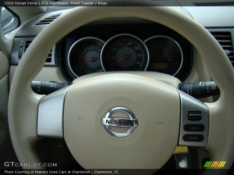 Fresh Powder / Beige 2009 Nissan Versa 1.8 SL Hatchback