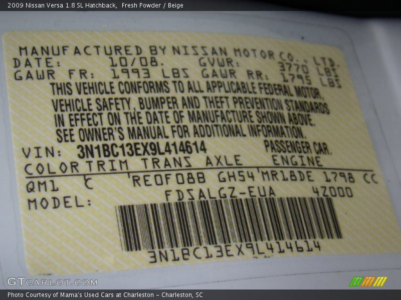 Fresh Powder / Beige 2009 Nissan Versa 1.8 SL Hatchback