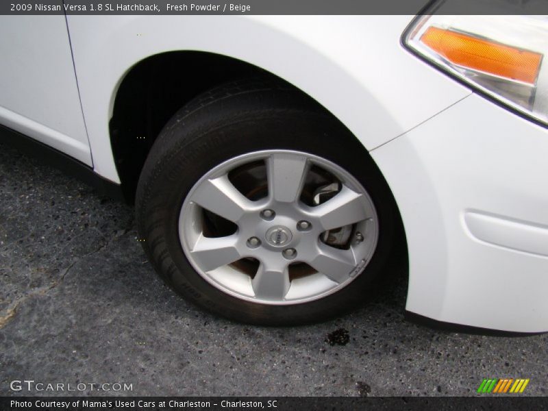 Fresh Powder / Beige 2009 Nissan Versa 1.8 SL Hatchback