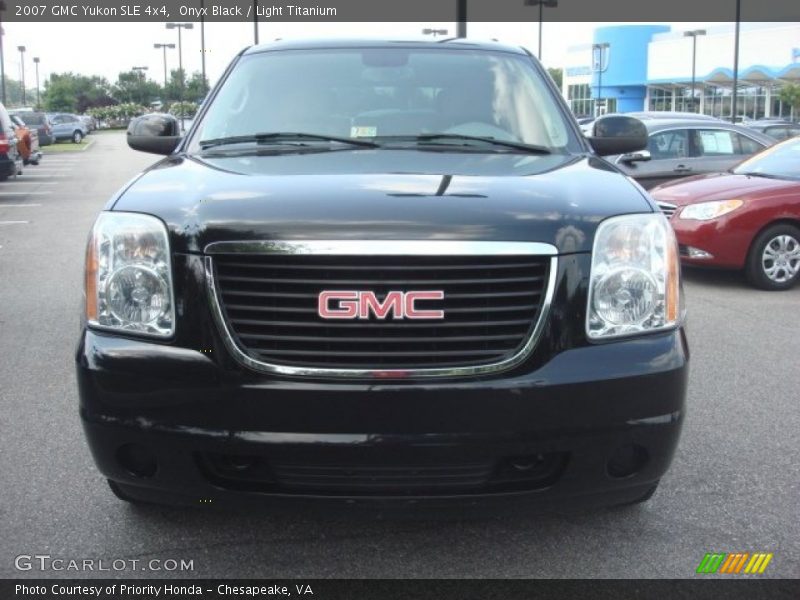 Onyx Black / Light Titanium 2007 GMC Yukon SLE 4x4