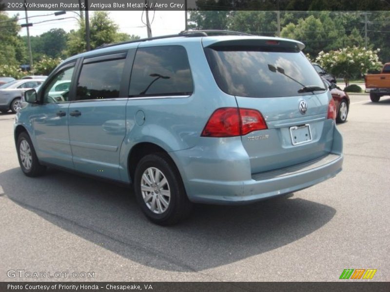 Antigua Blue Metallic / Aero Grey 2009 Volkswagen Routan S