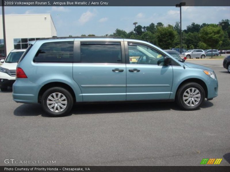 Antigua Blue Metallic / Aero Grey 2009 Volkswagen Routan S