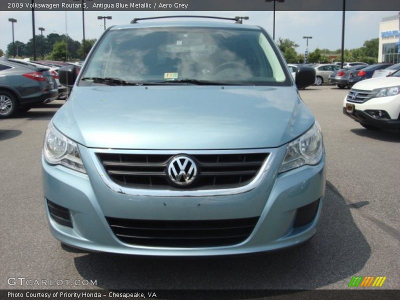 Antigua Blue Metallic / Aero Grey 2009 Volkswagen Routan S