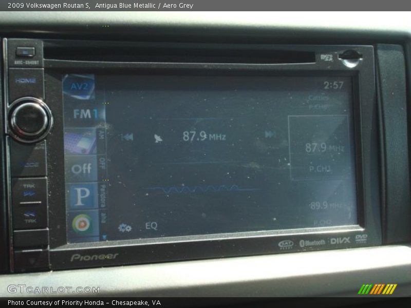 Antigua Blue Metallic / Aero Grey 2009 Volkswagen Routan S