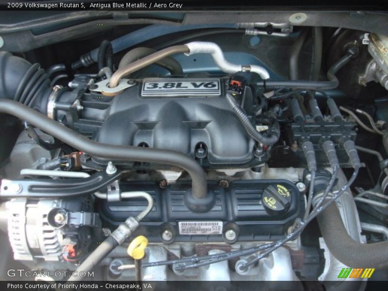Antigua Blue Metallic / Aero Grey 2009 Volkswagen Routan S