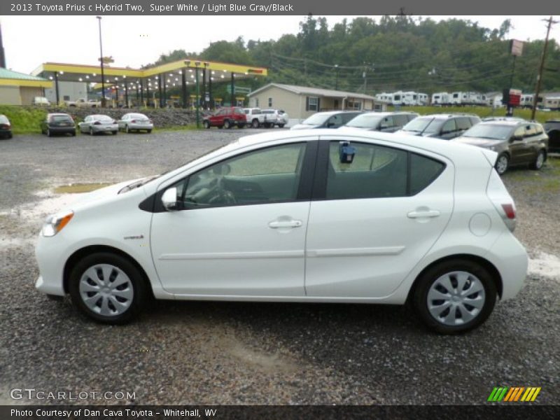 Super White / Light Blue Gray/Black 2013 Toyota Prius c Hybrid Two