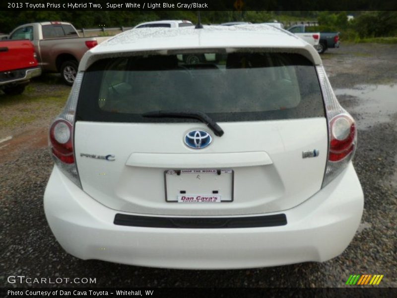 Super White / Light Blue Gray/Black 2013 Toyota Prius c Hybrid Two