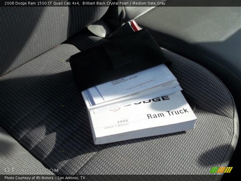 Brilliant Black Crystal Pearl / Medium Slate Gray 2008 Dodge Ram 1500 ST Quad Cab 4x4