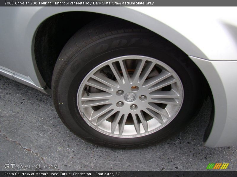 Bright Silver Metallic / Dark Slate Gray/Medium Slate Gray 2005 Chrysler 300 Touring