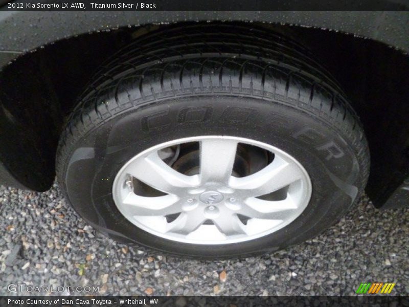 Titanium Silver / Black 2012 Kia Sorento LX AWD
