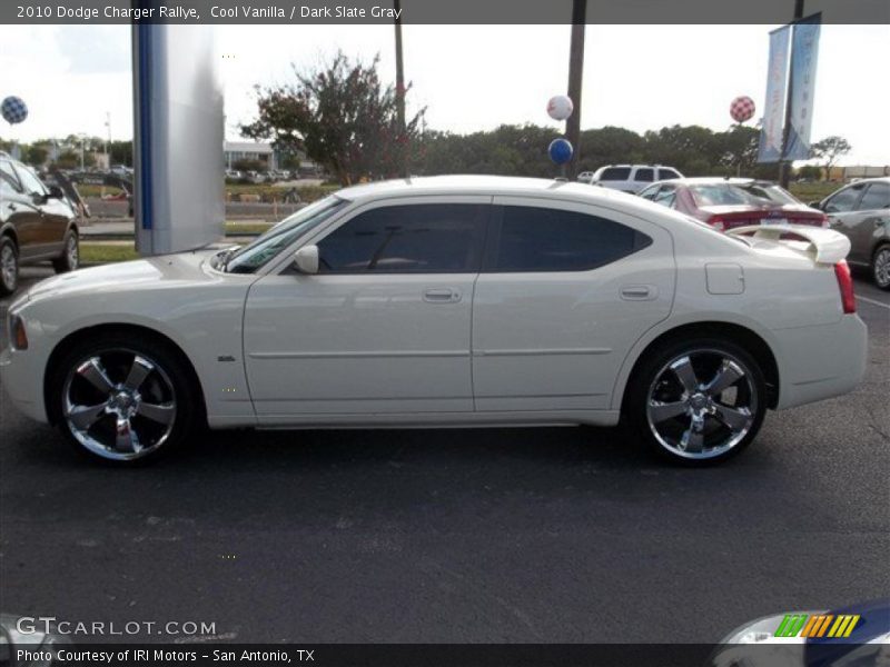 Cool Vanilla / Dark Slate Gray 2010 Dodge Charger Rallye
