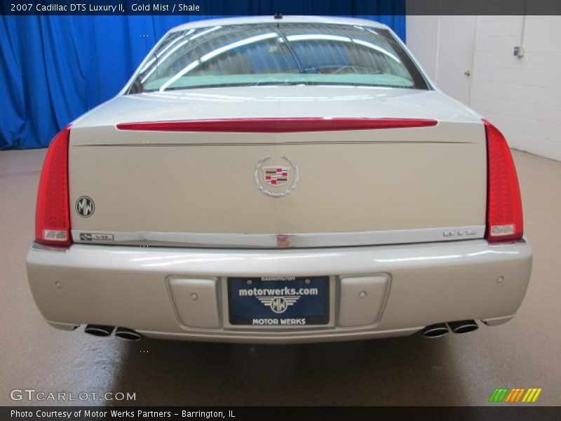 Gold Mist / Shale 2007 Cadillac DTS Luxury II