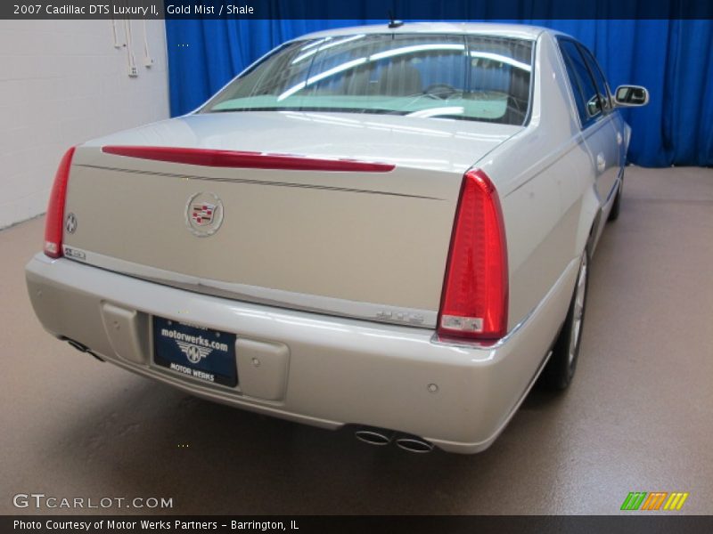 Gold Mist / Shale 2007 Cadillac DTS Luxury II