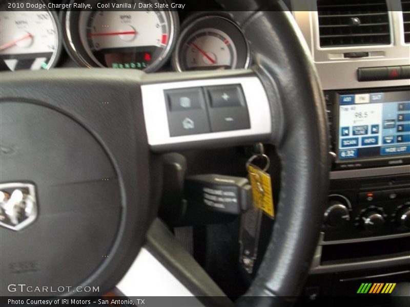 Cool Vanilla / Dark Slate Gray 2010 Dodge Charger Rallye