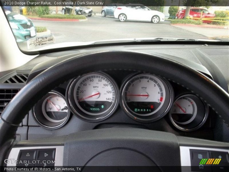 Cool Vanilla / Dark Slate Gray 2010 Dodge Charger Rallye