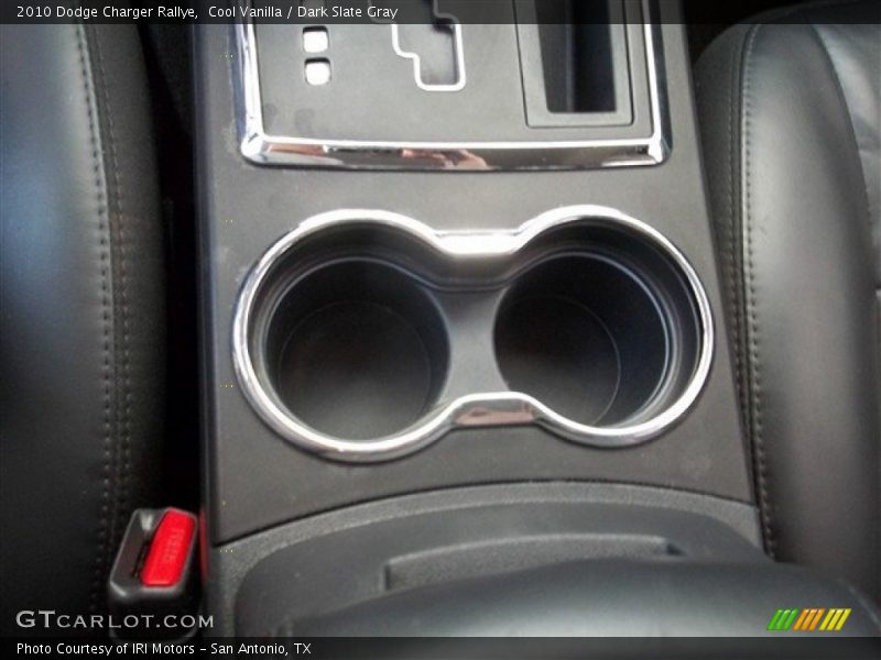 Cool Vanilla / Dark Slate Gray 2010 Dodge Charger Rallye