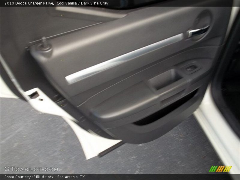 Cool Vanilla / Dark Slate Gray 2010 Dodge Charger Rallye