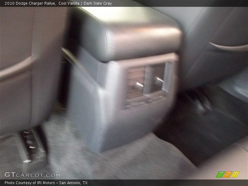 Cool Vanilla / Dark Slate Gray 2010 Dodge Charger Rallye