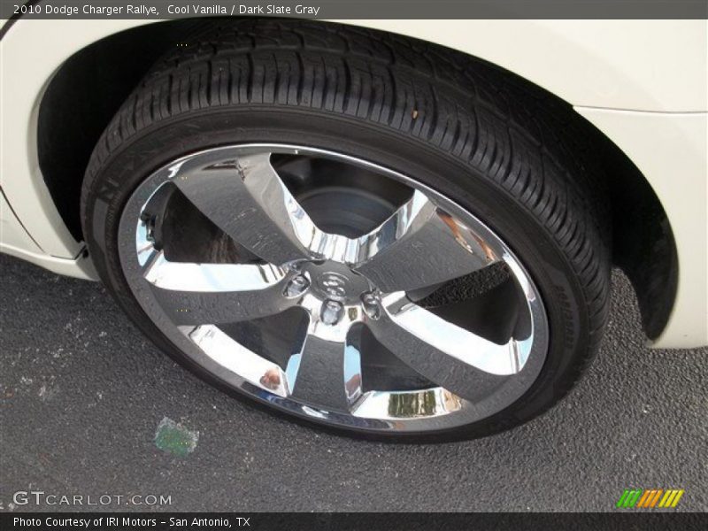 Cool Vanilla / Dark Slate Gray 2010 Dodge Charger Rallye