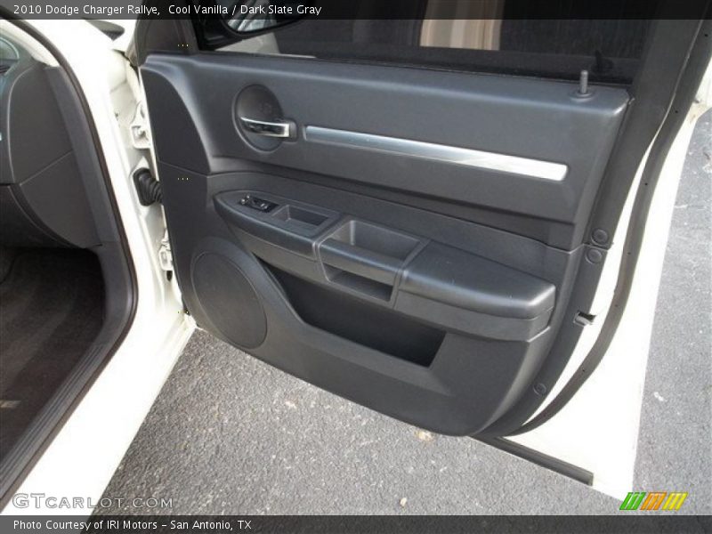 Cool Vanilla / Dark Slate Gray 2010 Dodge Charger Rallye