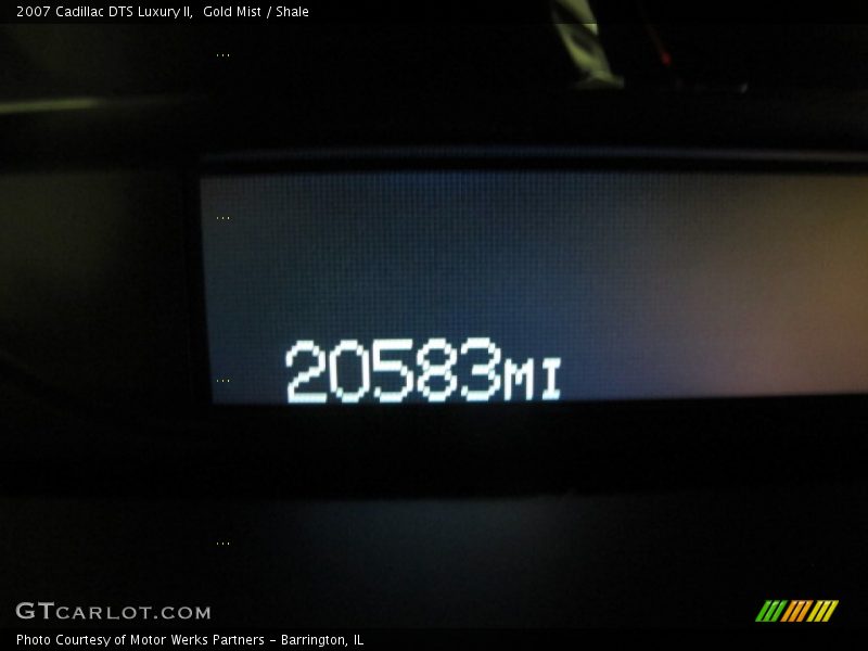 Gold Mist / Shale 2007 Cadillac DTS Luxury II