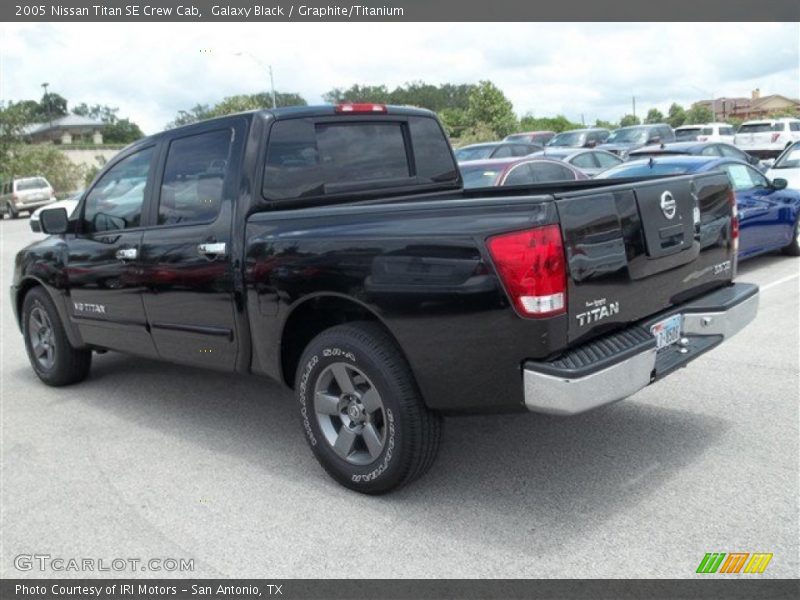 Galaxy Black / Graphite/Titanium 2005 Nissan Titan SE Crew Cab