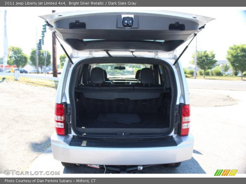 Bright Silver Metallic / Dark Slate Gray 2011 Jeep Liberty Jet Limited 4x4